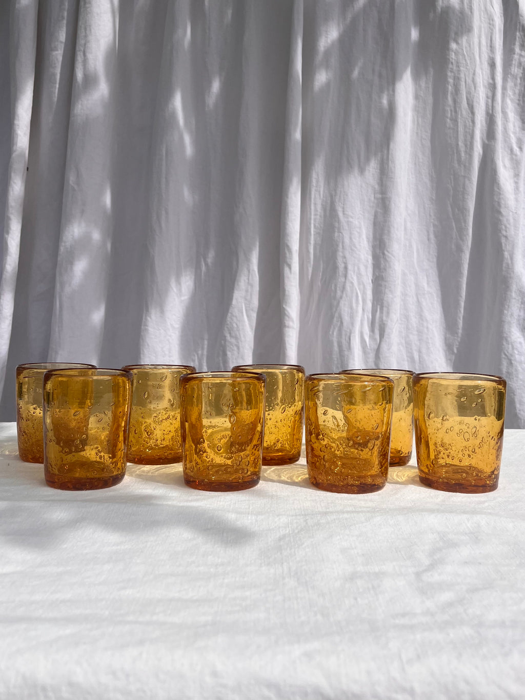 8 verres à eau dorés