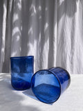 2 verres à eau bleus