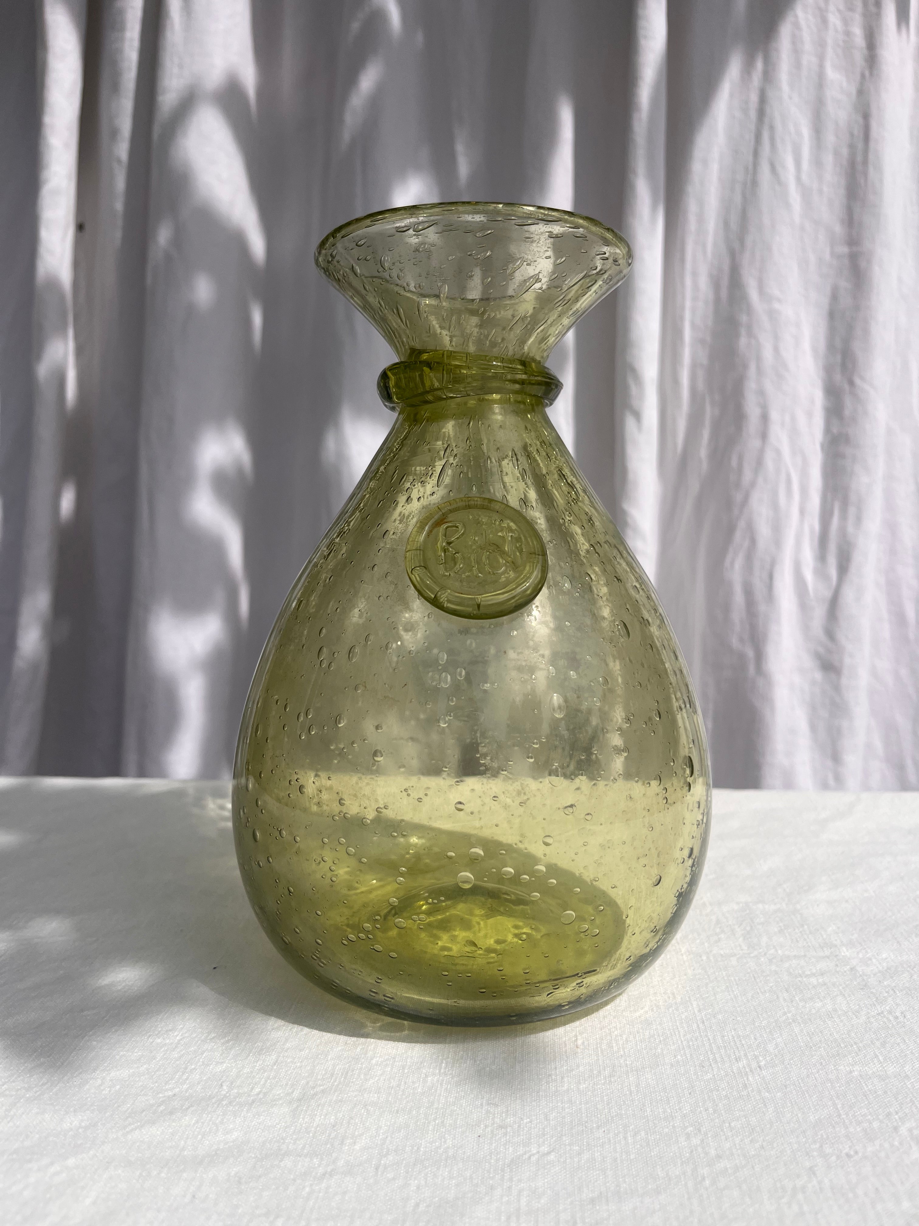 Grande carafe à vin vert clair - Biot