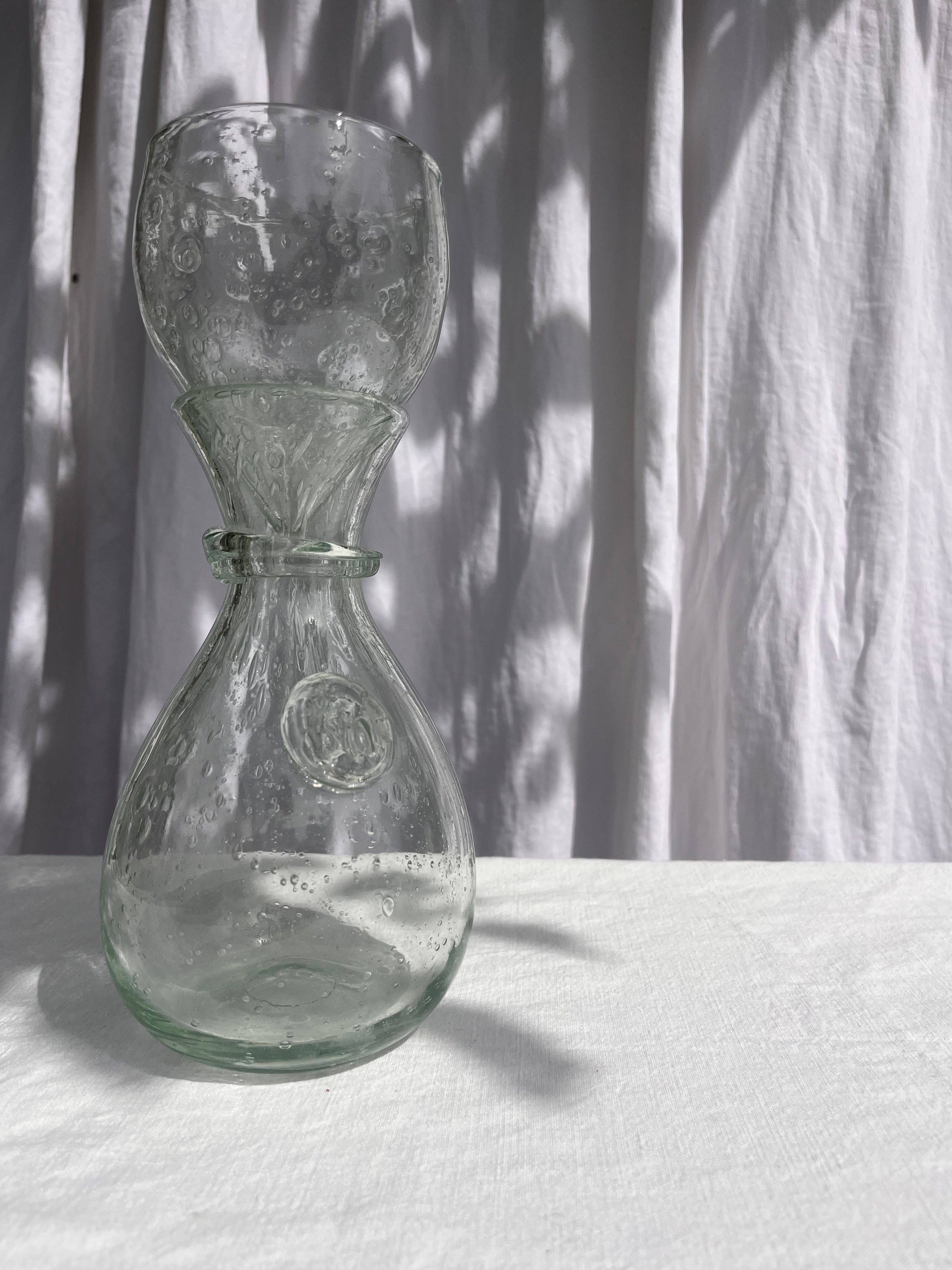 Petite carafe tilleul et son bouchon - Biot
