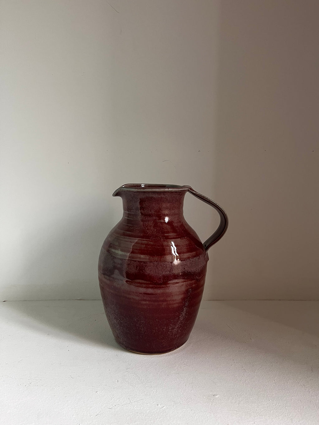 Grand pot à eau sang-de-boeuf