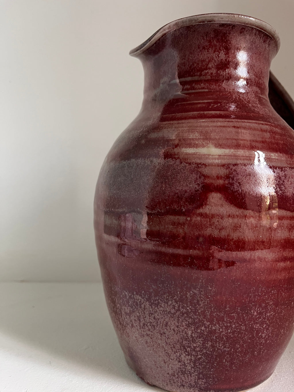 Grand pot à eau sang-de-boeuf