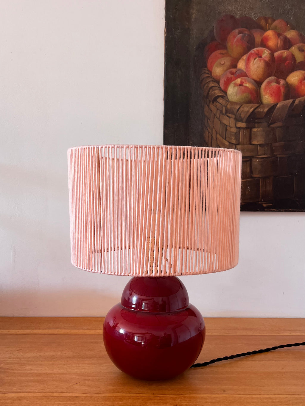 Lampe en céramique bordeaux et rose